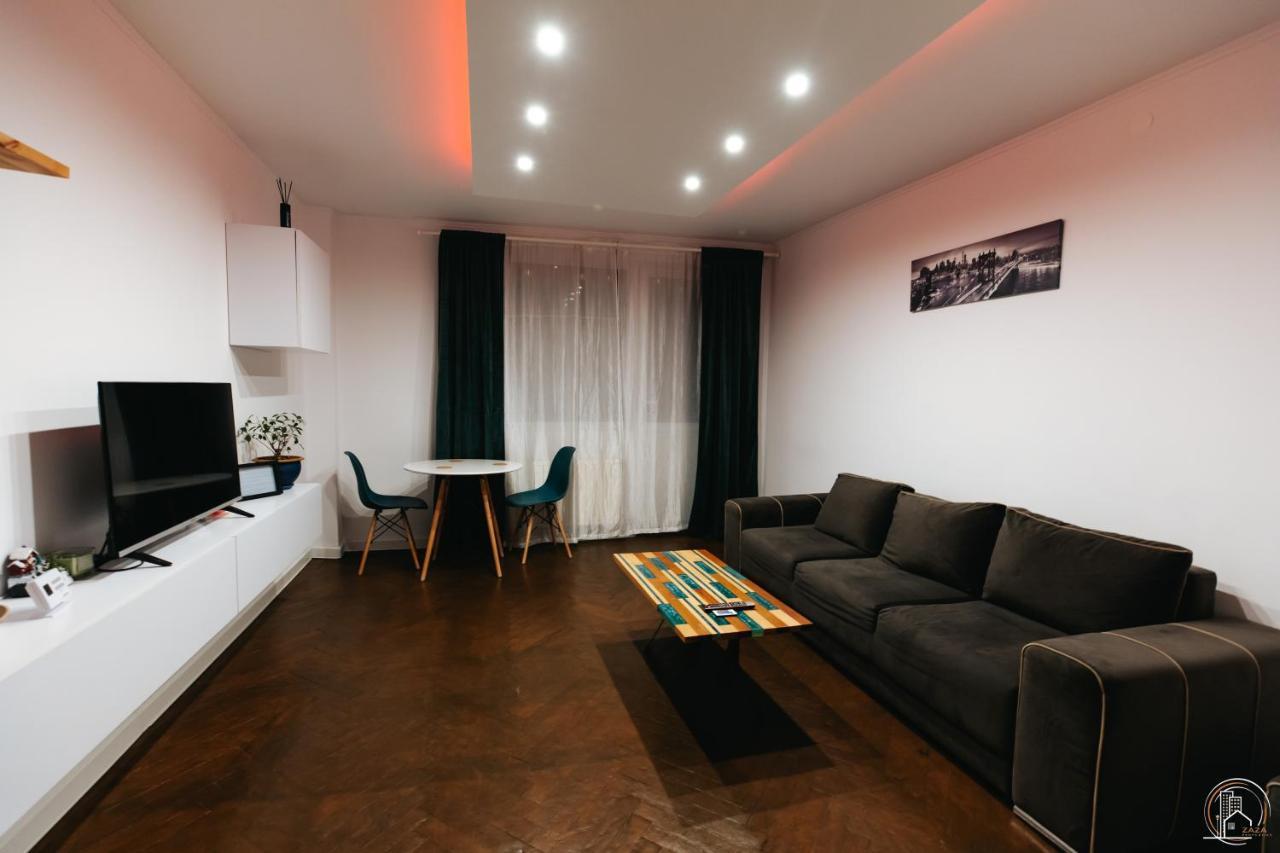 Zaza Apartament - Central Area, With Balcony Târgu Jiu Exterior foto